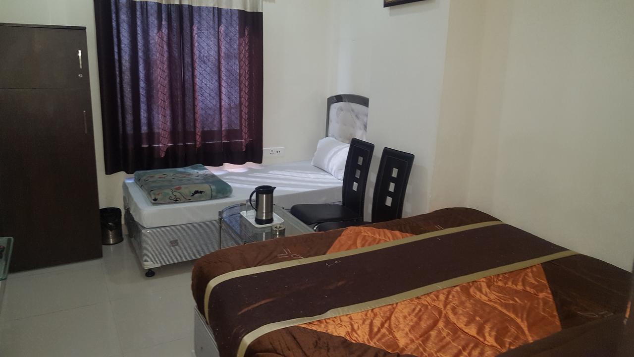 Hotel Galaxy Inn Dźajpur Zewnętrze zdjęcie
